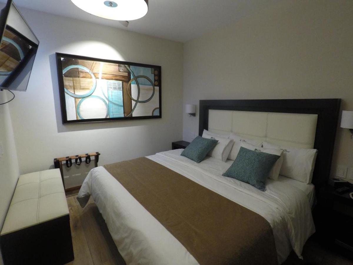 Hotel Villa Murano ซานกริสโตบัล เด ลาสกาซาส ภายนอก รูปภาพ
