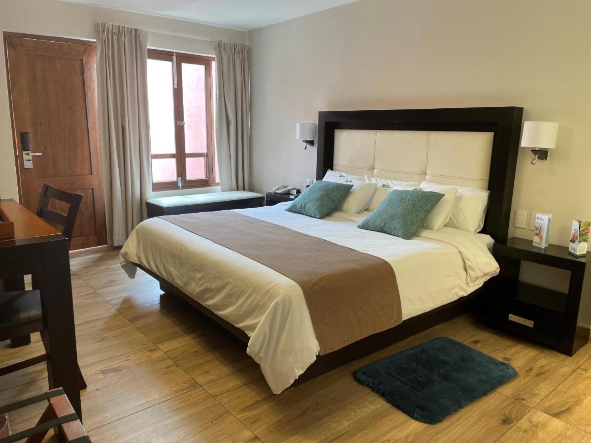 Hotel Villa Murano ซานกริสโตบัล เด ลาสกาซาส ภายนอก รูปภาพ