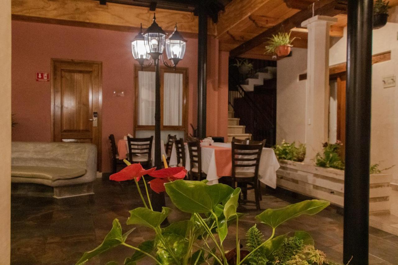 Hotel Villa Murano ซานกริสโตบัล เด ลาสกาซาส ภายนอก รูปภาพ