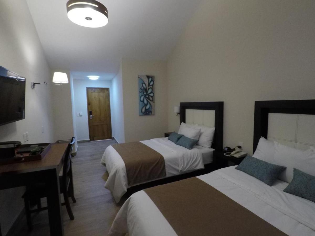 Hotel Villa Murano ซานกริสโตบัล เด ลาสกาซาส ภายนอก รูปภาพ